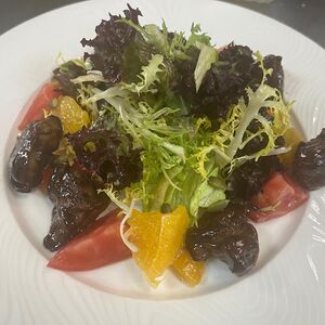 Салат с печенью и апельсином