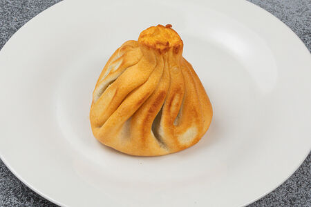 Хинкали жареные с грибами сыром, и черным трюфелем