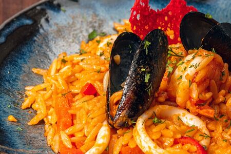 Ювеци ме таласина