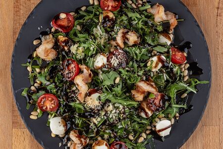 Руккола с креветками