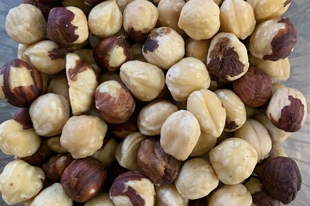 Фундук жареный