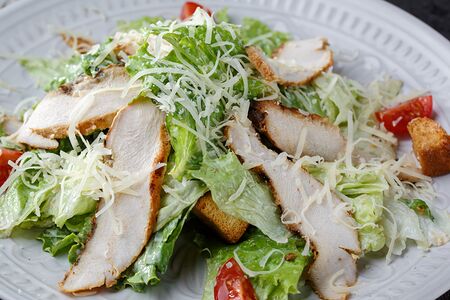 Цезарь с курицей