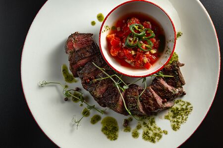 Тальята из говядины с сальсой из овощей