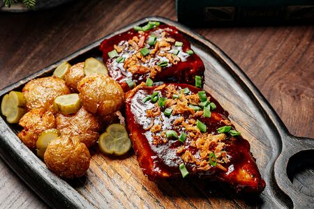 Свиные ребрышки в Ультраостром соусе