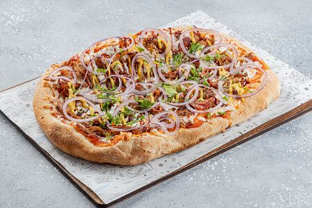 С рваной свининой 