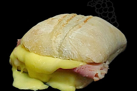 Чиабатта с копченым окороком