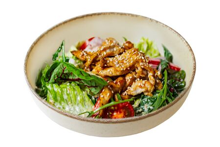 Азиатский салат с курицей