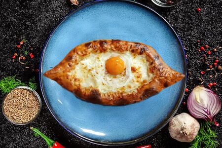 Хачапури по-аджарски