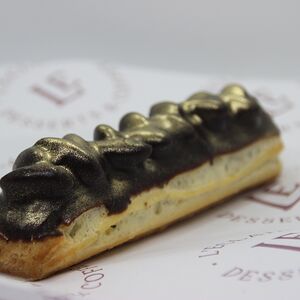 Эклер Шоколад-банан-миндаль