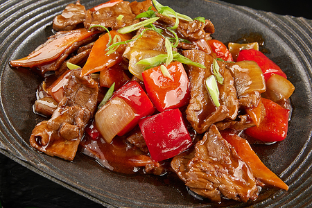 Говядина на сковороде