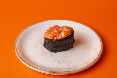 Спайси-лосось острый