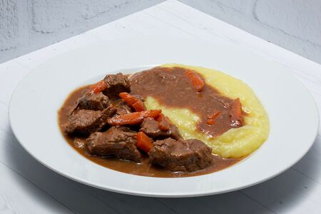 Гуляш из говядины 