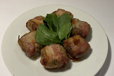 Шампиньоны в беконе