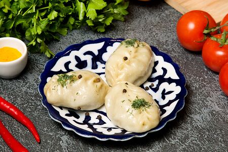 Узбекские манты с бараниной