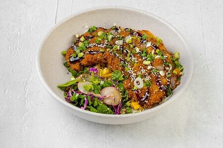 Тяхан со свининой кацу