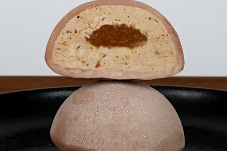 Моти Сникерс