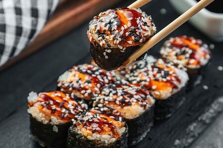 Запечёный ролл Спайси сяке