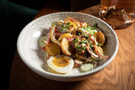 Салат Тёплый по-галльски с языком