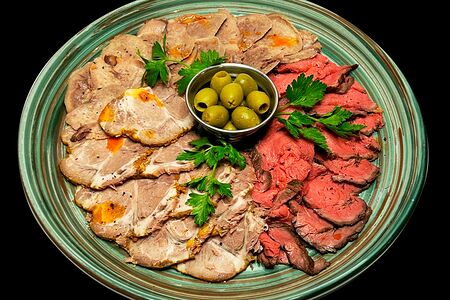 Ассорти мясное