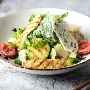 Цезарь с курицей