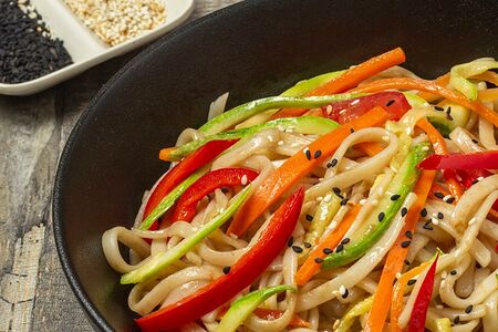 Удон с овощами