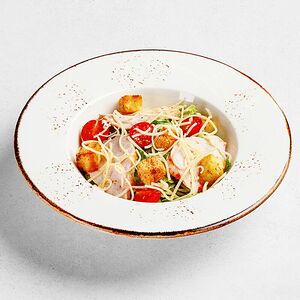 Салат Цезарь с курицей