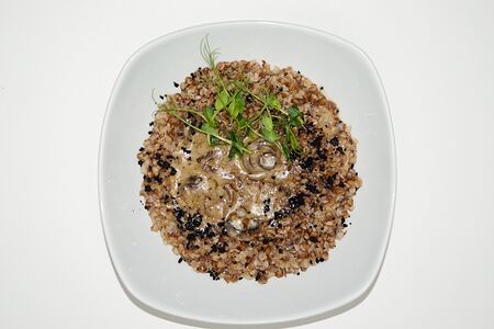 Гречка с томленой говядиной