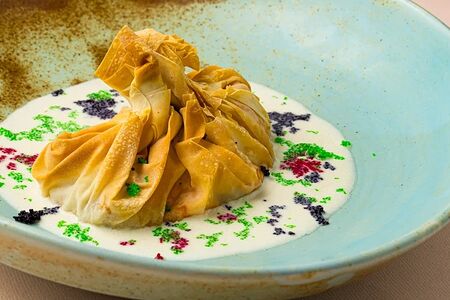 Дуэт лосося и окуня в тесте фило