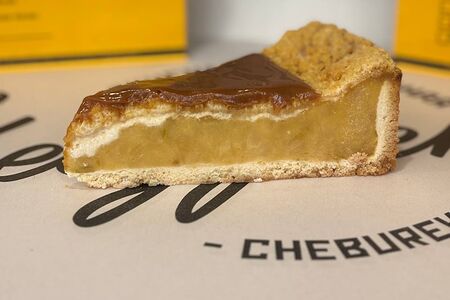 Пирог карамельно-яблочный 