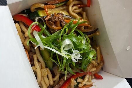 Удон с говяжьей вырезкой