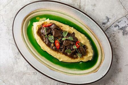 Куриная печень с картофельным кремом