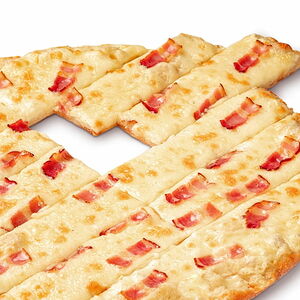 Чесночные палочки с беконом