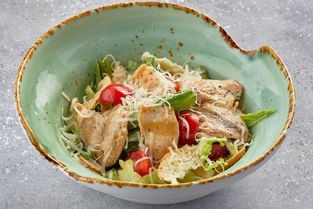 Цезарь с курицей