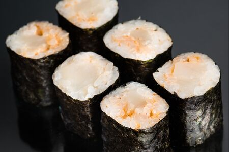 Классический ролл с гребешком