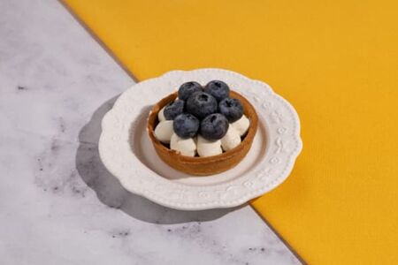 Тарталетка со свежей голубикой