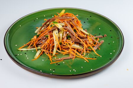 Салат с говяжьим языком