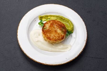 Биточек из камчатского краба с лососем