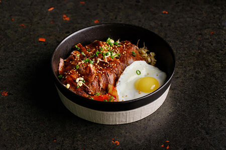 Жареный рис с говядиной