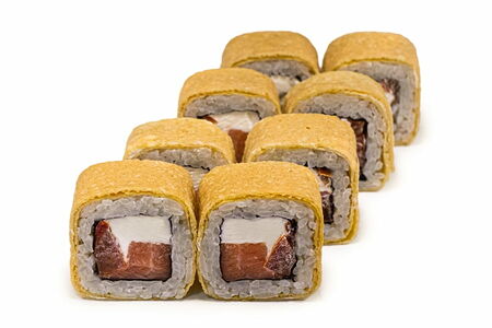 Ролл Тамагочи с лососем