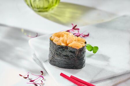 Суши Спайси с гребешком 