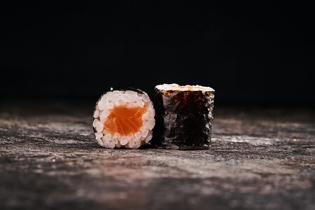 Маки-ролл Лосось