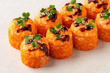 Шеф-ролл с лососем и креветкой