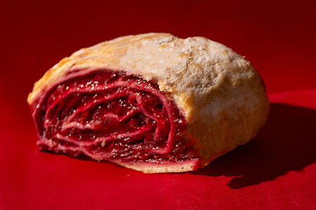 Австрийский штрудель с вишней