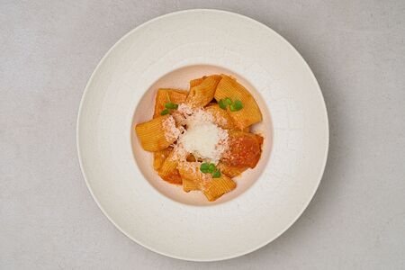 Ригатони арабьята (островатая)