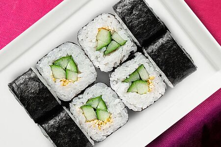 Маки с огурцом