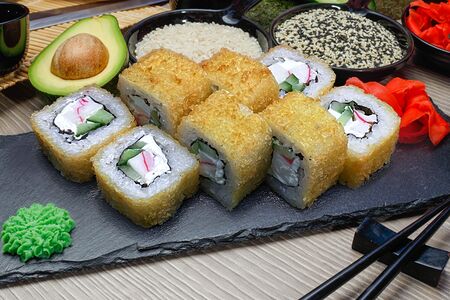 Горячий ролл Хитоми