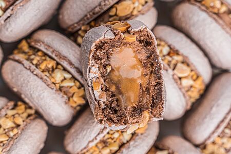 Макаронс Сникерс