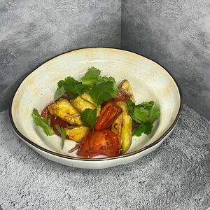 Теплый салат с баклажаном