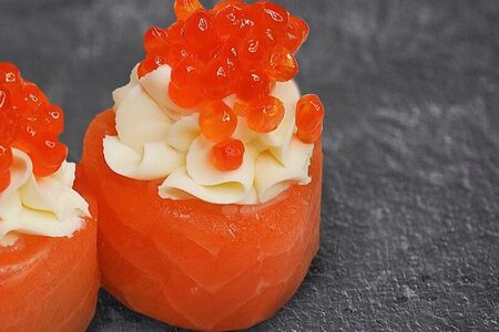 Суши Сяке икура