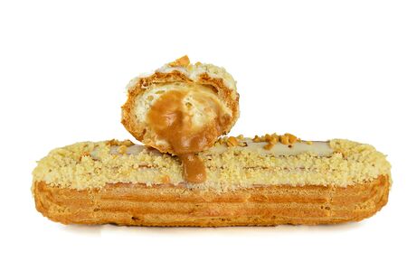 Эклер с бананом и соленой карамелью